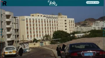 الدولار الجمركي يدفع عدن إلى أزمة مالية حادة وارتفاع الأسعار 600%